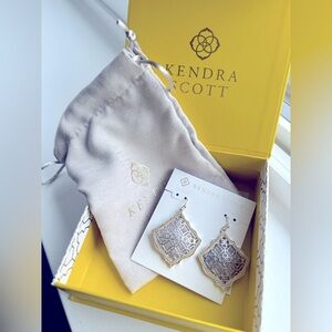 Kendra Scott Earrings ~ LIKE NEW! Kirsten filigree mix metal